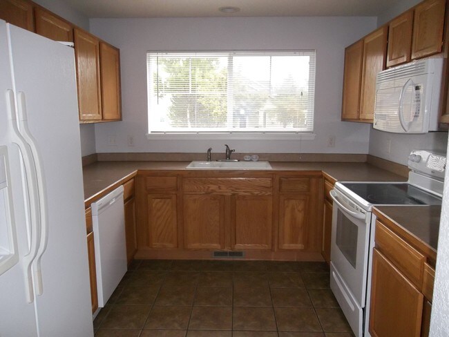 Building Photo - 2757 Amber Waves Ln