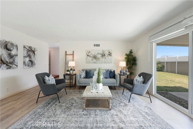 Building Photo - 8192 Deauville Dr