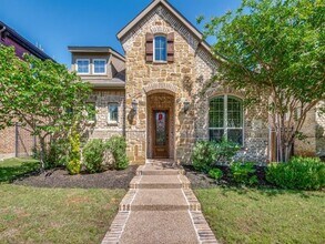 Building Photo - 915 Enchanted Wood Dr