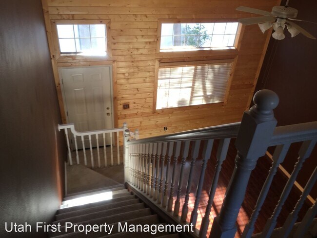 Building Photo - 2 br, 2 bath House - 684 W Buena Vista Blv...