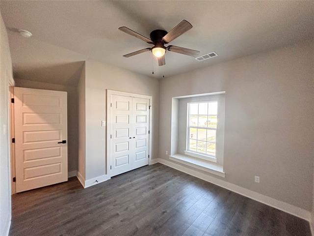 Foto del edificio - 913 Cooksey Ct