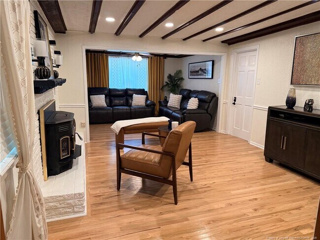 Foto del edificio - 4080 Rosehill Rd