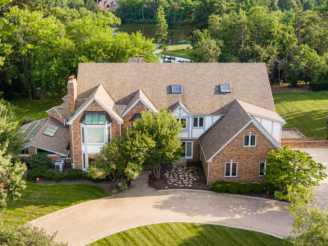 Primary Photo - 22199 W Thornridge Dr