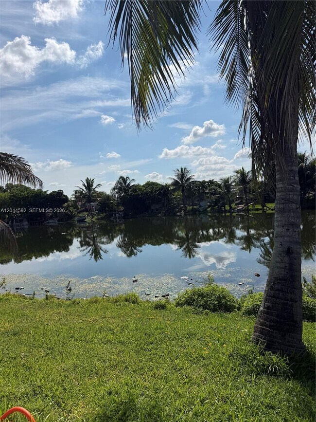 Foto del edificio - 1233 SW 130 Ave