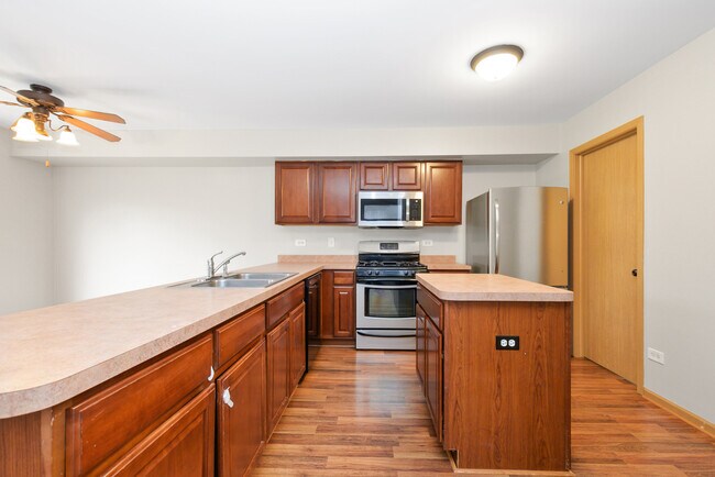 Foto del edificio - 25273 Faraday Rd
