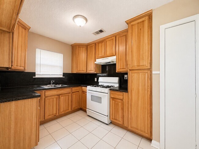 Foto del edificio - 8069 Juliabora St