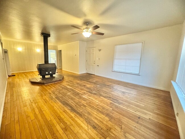 Foto del edificio - 1027 Warner St