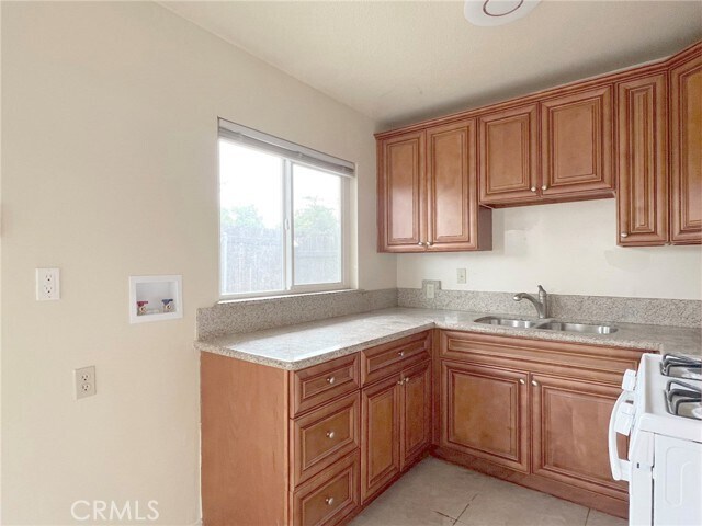 Foto principal - 284 N Palm Ave