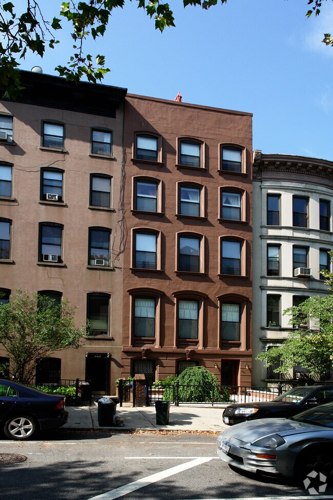 Building Photo - 486 3rd St