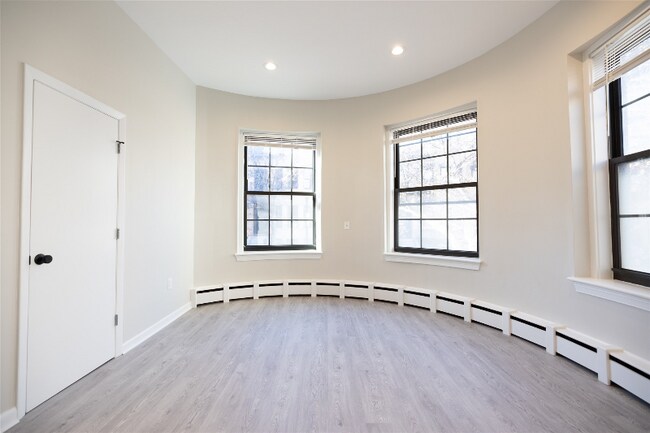 Building Photo - 158 St Botolph St