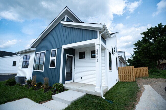 Foto del edificio - 2584 Mallard Pt Ln