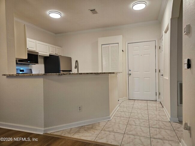 Foto del edificio - 13810 Sutton Park Dr N