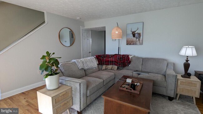 Foto del edificio - 138 Parkside Dr