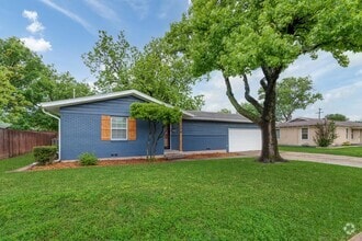 Building Photo - 6708 Manor Dr