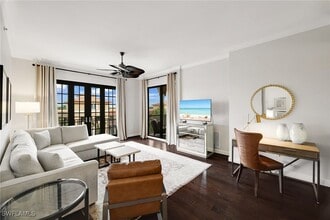 Building Photo - 26131 Fashion Dr