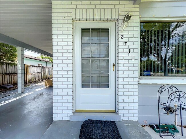 Building Photo - 2711 W Heiter St