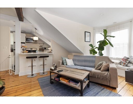 Foto del edificio - 621 Massachusetts Ave