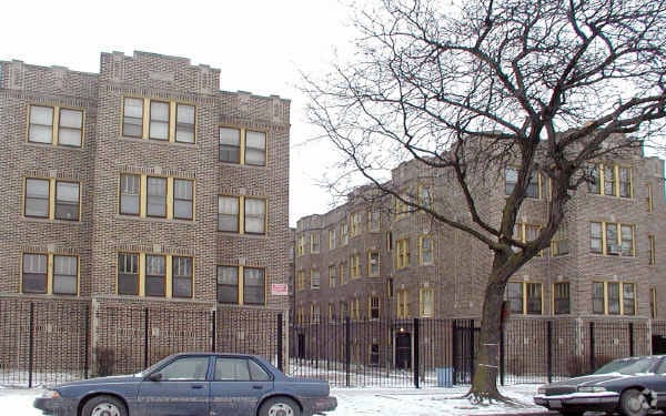 Building Photo - 7501-7509 S Stewart Ave