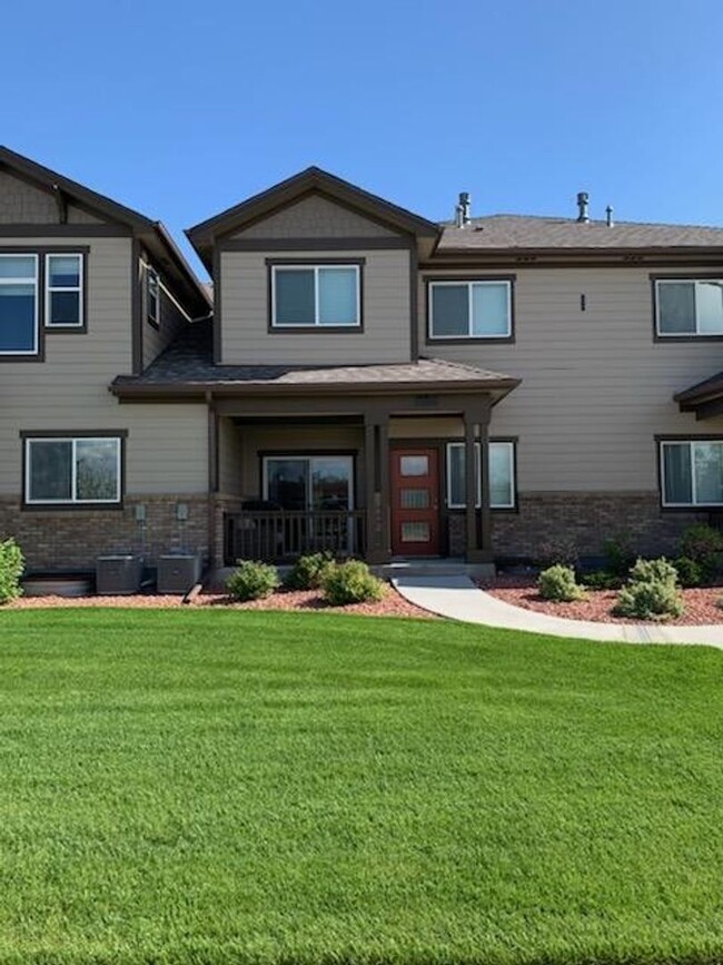 Foto del edificio - 2 Bed 2.5 Bath Condo in Mid-Fort Collins!