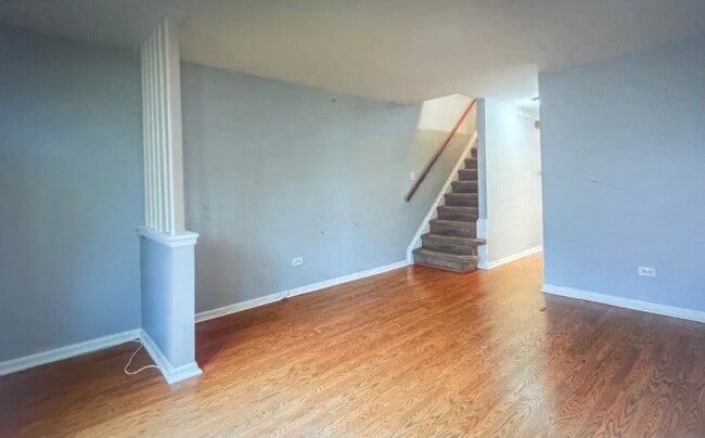 Building Photo - 7544 S Yates Blvd