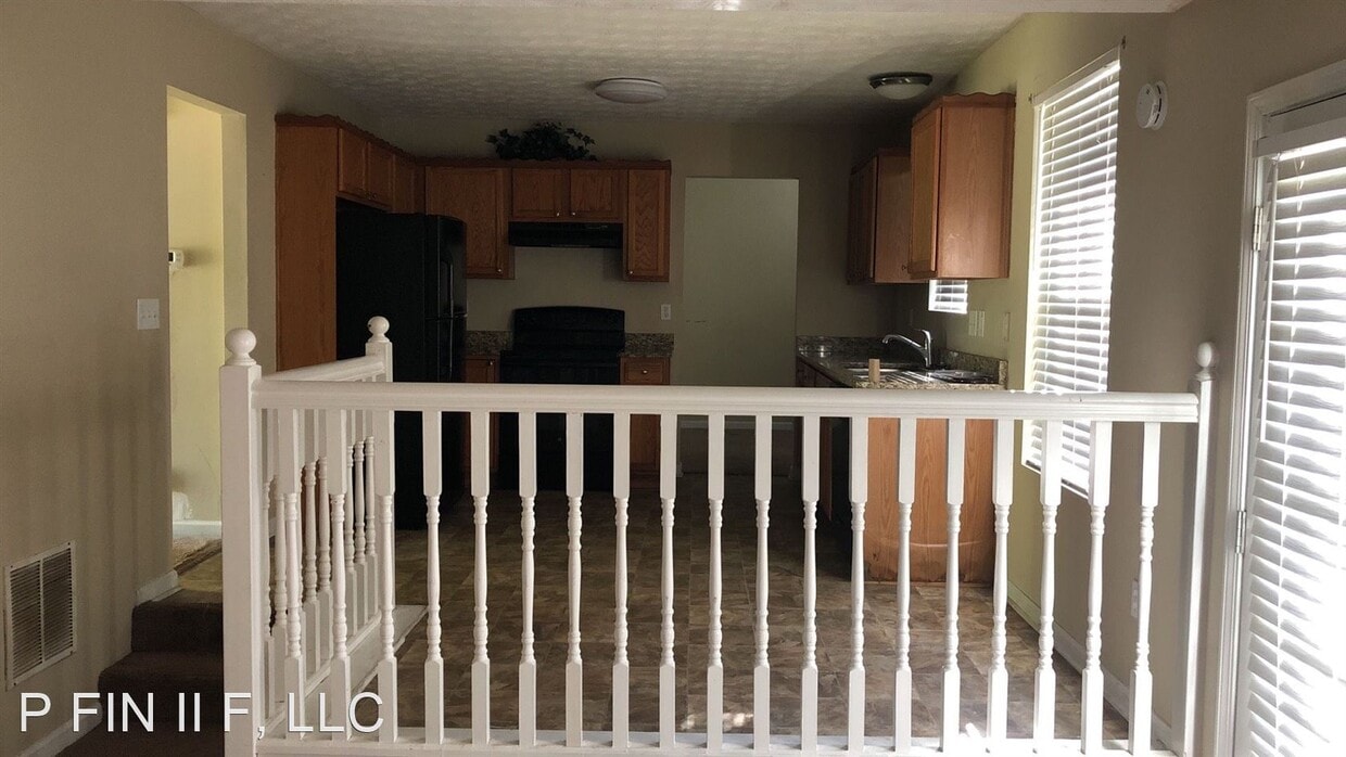 Building Photo - 3 br, 2.5 bath House - 2247 Clayton Rdg