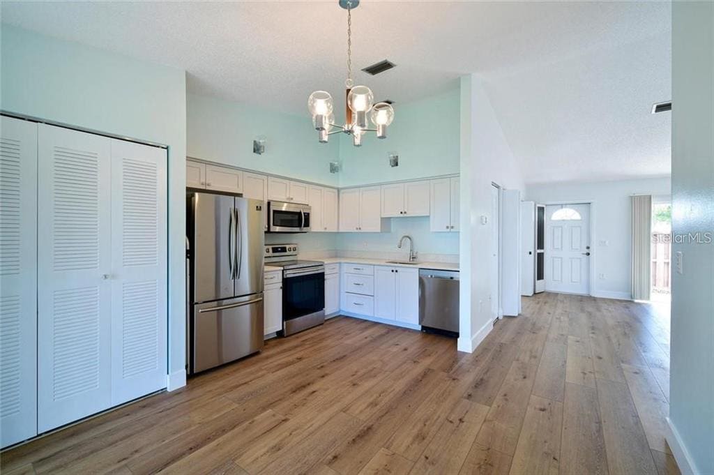 Foto principal - 4110 38th Ave W