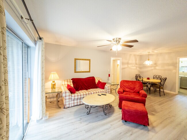 Foto del edificio - 357 Driftwood Cir