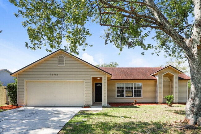 Building Photo - 7604 Chelmsford Dr