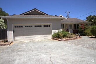 Building Photo - 20231 Merrick Dr