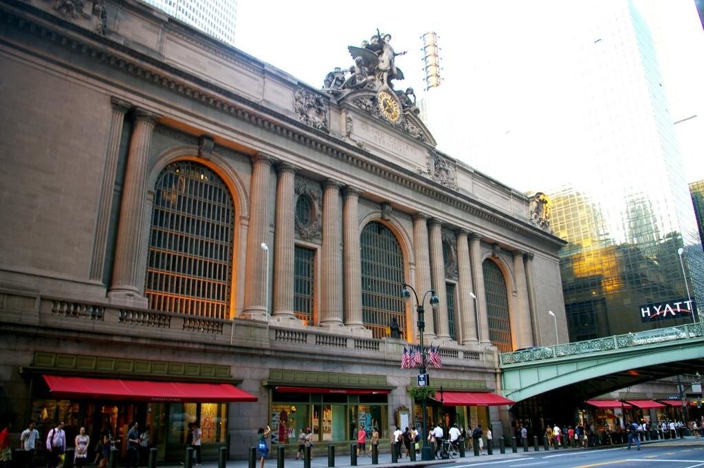 Plano de planta - 234 East 58th Street