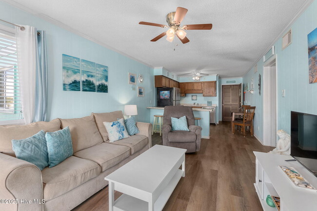 Building Photo - 301 Commerce Way