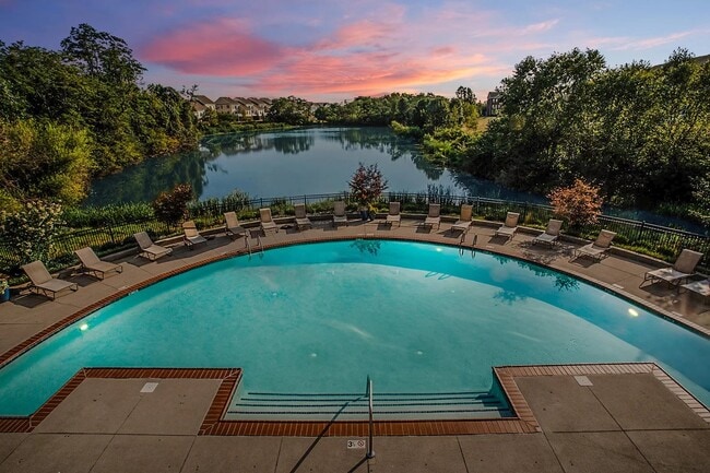 Building Photo - 2420 Aristocracy Cir