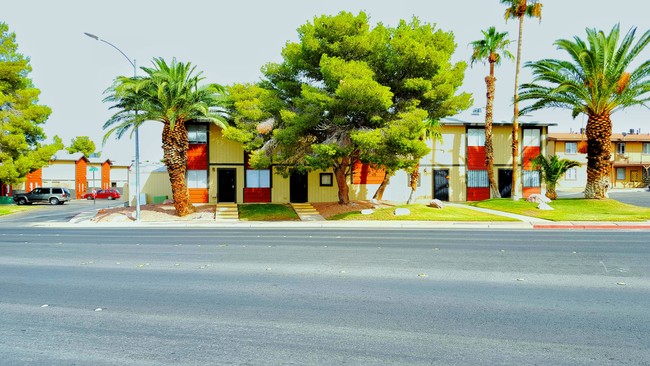 Building Photo - Oakridge Apartments