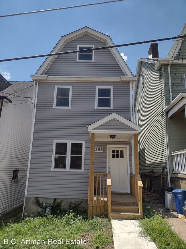 Foto del edificio - 3 br, 2 bath House - 259 Dunseith Street