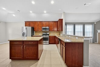 Building Photo - 18214 Almond Place Lane