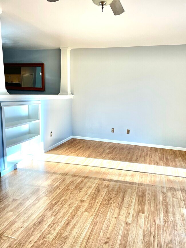 Living room with built in bookcase - 469 Center St