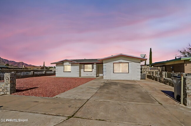 Building Photo - 5101 Dearborne Dr