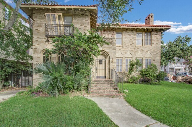 Foto del edificio - 4802 La Branch St