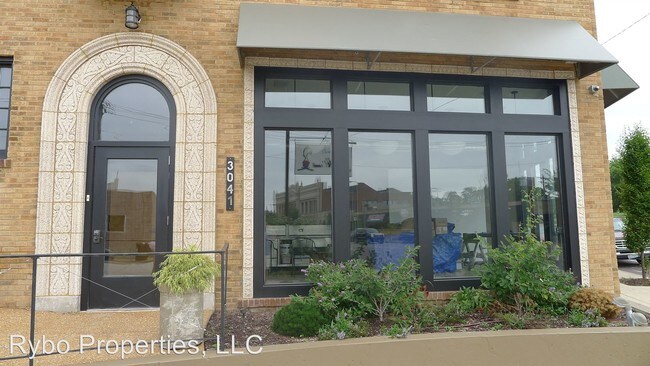 Building Photo - 3041 Olive St