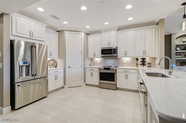 Building Photo - 9653 Montelanico Loop