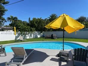 Foto del edificio - 3 br, 2 bath House - 7471 Hope St