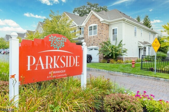 Foto del edificio - 52 Parkside Dr