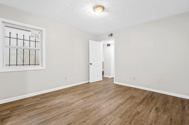 Building Photo - 3451 Cobbs Ferry Dr