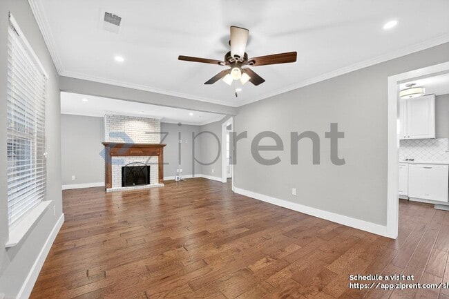 Foto del edificio - 428 Daniel St