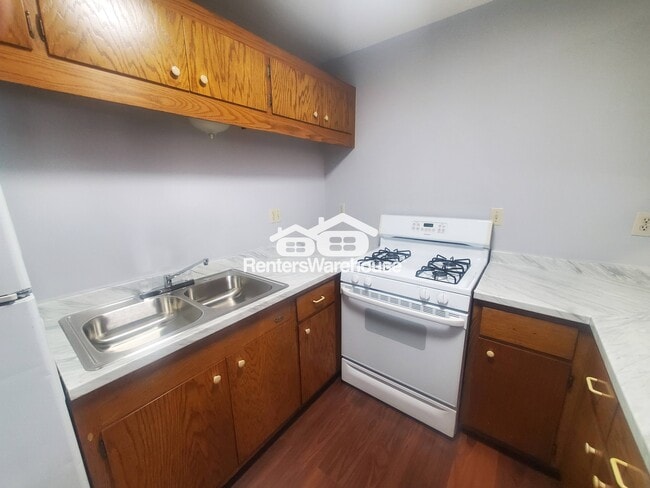 Building Photo - 6974 N 43rd St
