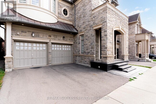 Building Photo - 62 Threshing Mill Blvd.