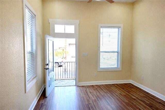 Foto del edificio - 4606 Clara St