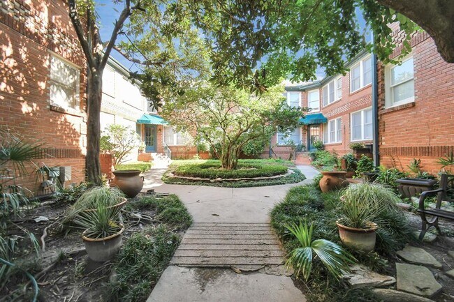 Foto del edificio - 1218 Bartlett St