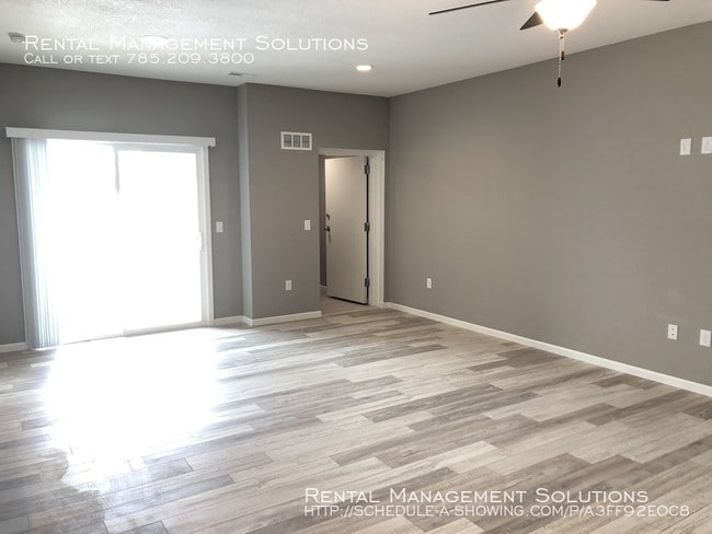 Building Photo - 3605 SE 35th St