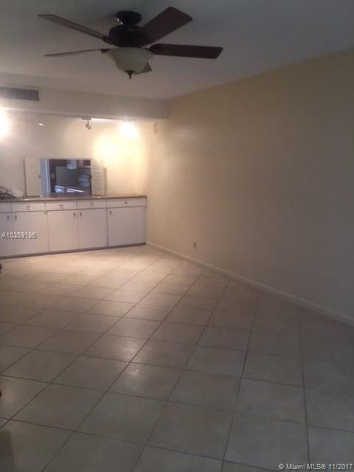 Building Photo - 2020 Terra Mar Dr